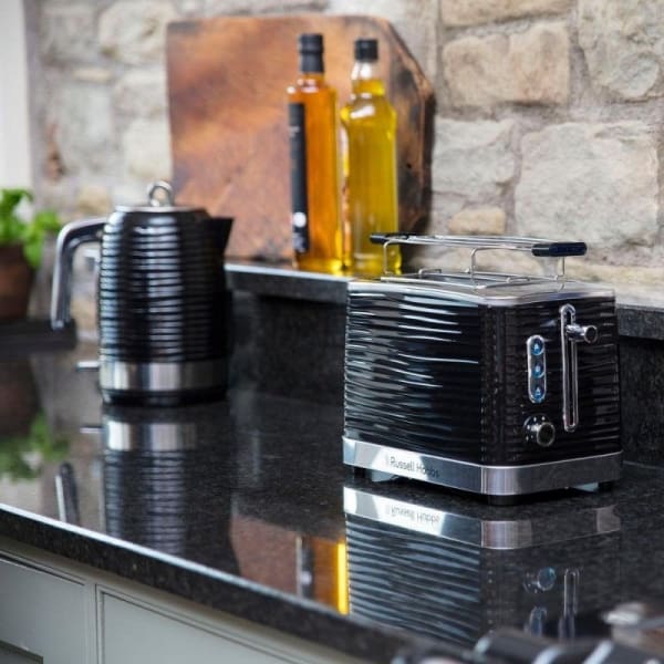 Grille Pain RUSSELL HOBBS 1050W noir (24371-56) Grille Pain RUSSELL HOBBS 1050W noir (24371-56)